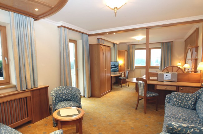 Geräumige Suite im Hotel Neuwirt Ramsau
