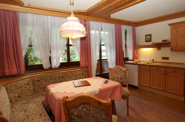 Küche und Esszimmer im Hotel Neuwirt Ramsau